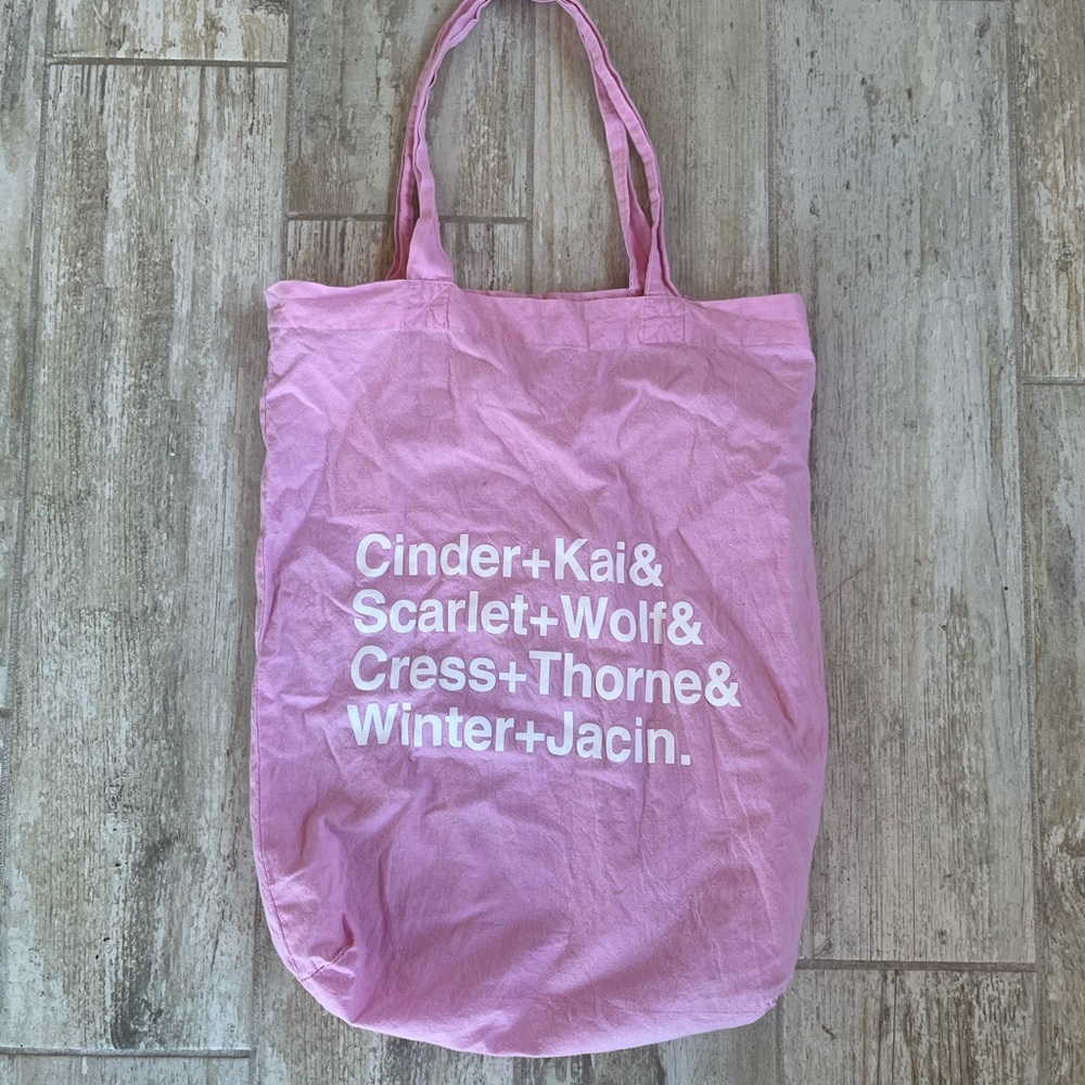 ☀️2/10$☀️ Pink Tote Bag with White Text - Lunar Chronicles